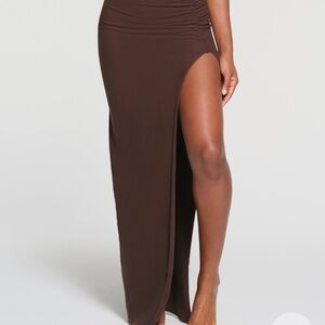SKIMS Brown Pencil Maxi Skirt with Ruched Slit for Night Out